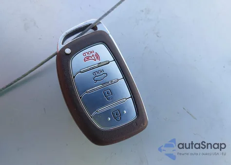 2016 Hyundai Elantra Limited z USA, uszkodzony, nr VIN KMHDH4AE6GU597536